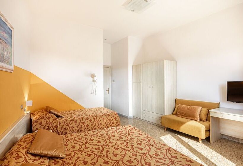 Chambre Triple Economy, Minerva