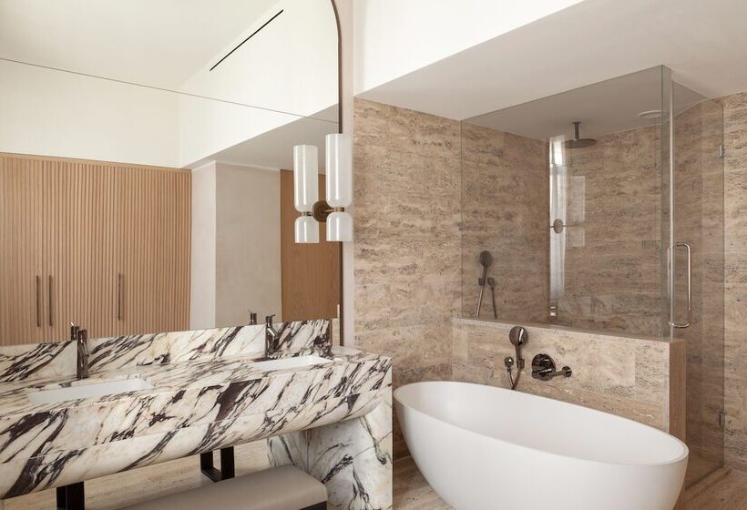 اتاق استاندارد با تخت بزرگ, Park Hyatt Milano
