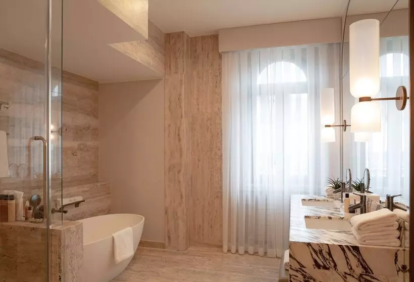 سوییت پرستیژ, Park Hyatt Milano