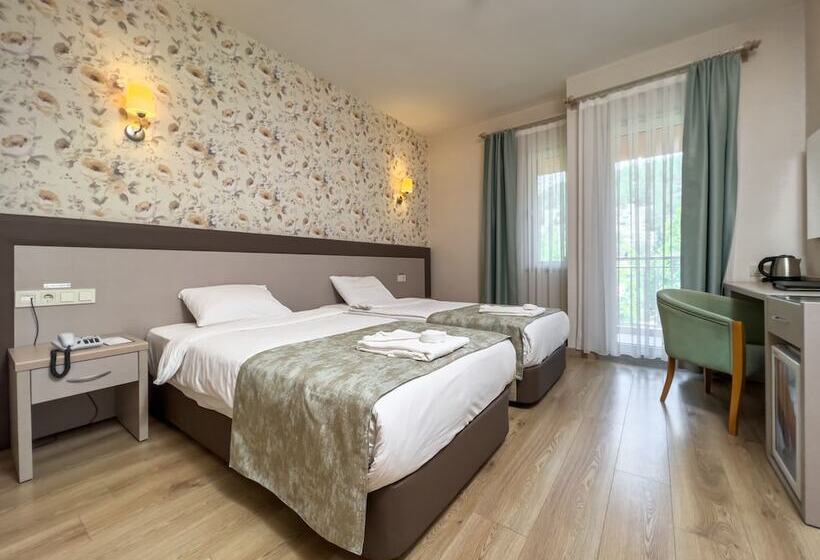 اتاق استاندارد سه نفره, Spa Hotel Colossae Thermal