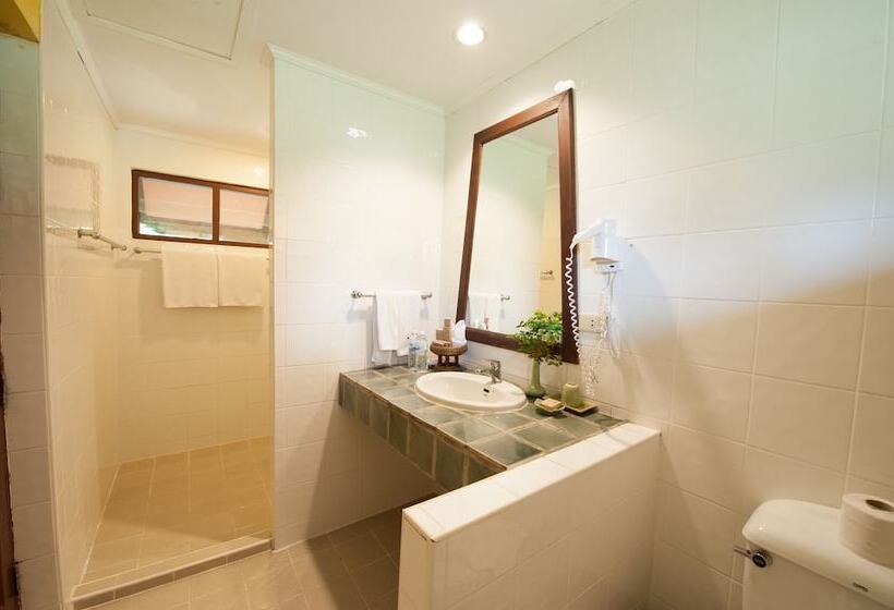 בקתה דלוקס, Pinnacle Samui Resort Sha Plus