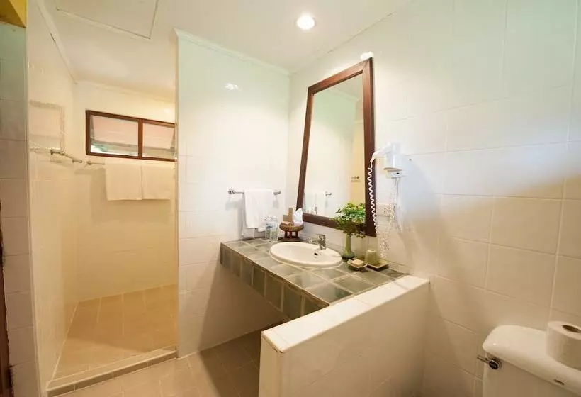 بانگلوی لوکس, Pinnacle Samui Resort Sha Plus