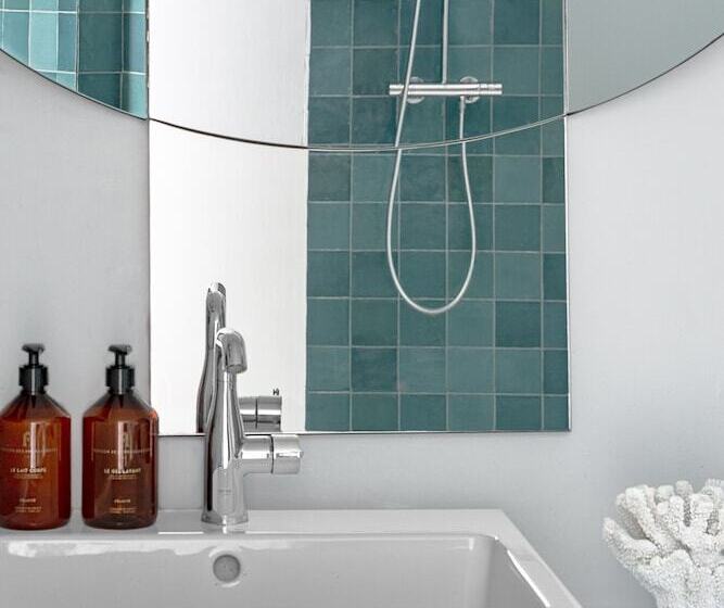 Люкс Престиж, Maison Des Ambassadeurs