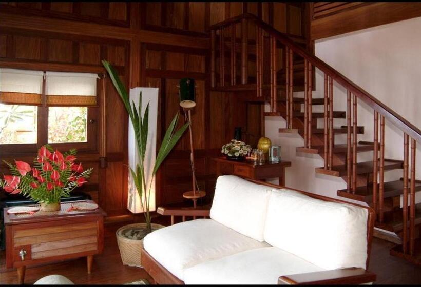 اتاق لوکس با چشمانداز باغ, Sandoway Resort