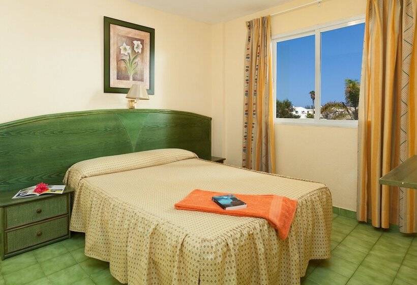 带2个卧室的公寓, Caleta Garden