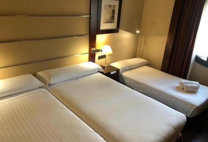 اتاق استاندارد, Badajoz Center