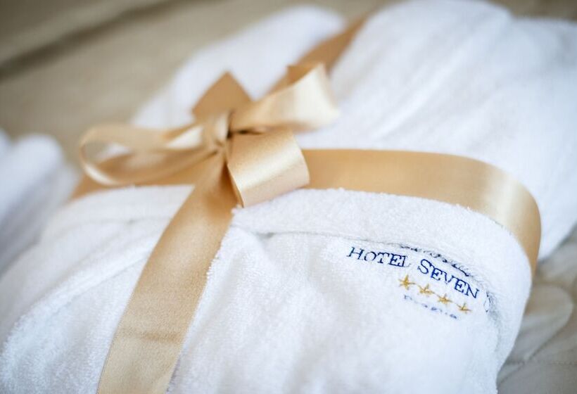 اتاق سوپریور, Boutique Hotel Seven Days