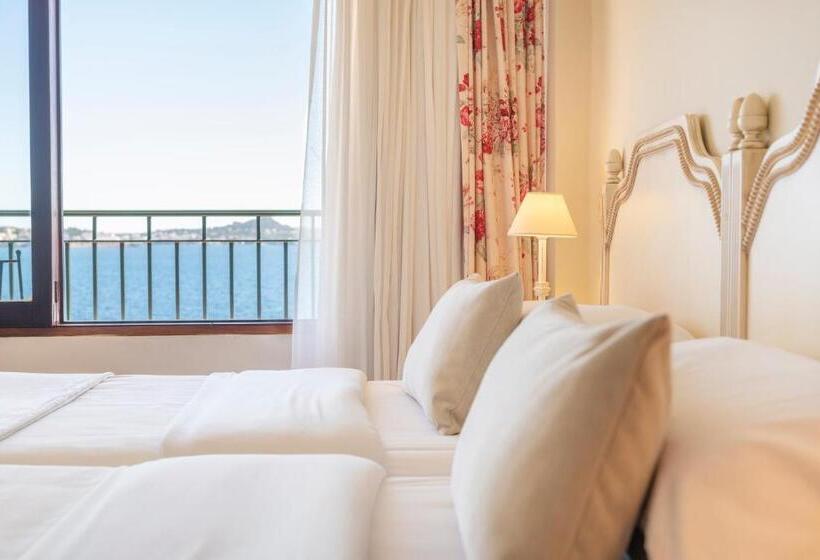 발코니가 있는 바다 전망 수피리어 룸, Cala Fornells