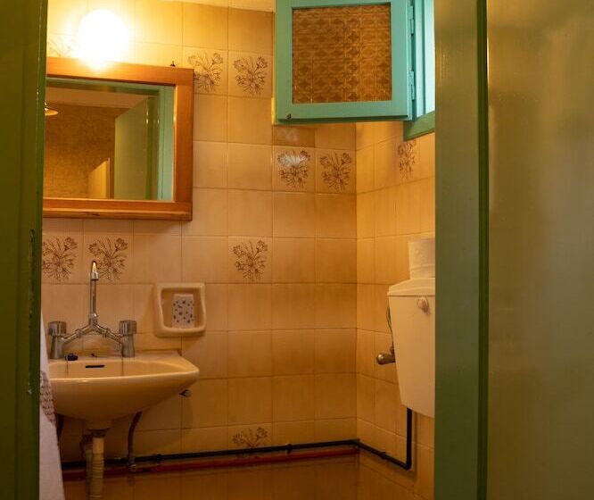 Standard Værelse, Dimitris Villa