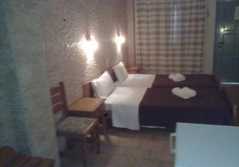 Standard 3 Pers. Værelse, Dimitris Villa