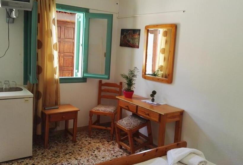 Standard 4 Pers. Værelse, Dimitris Villa