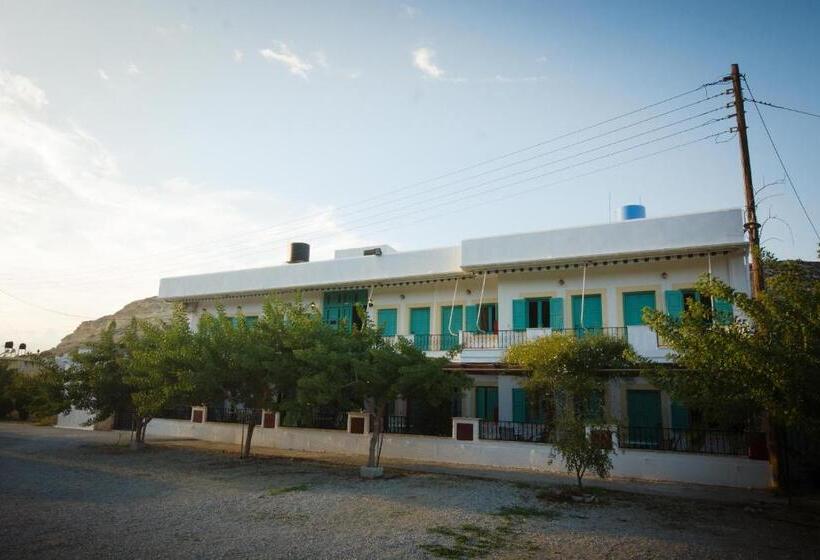 Standard 4 Pers. Værelse, Dimitris Villa