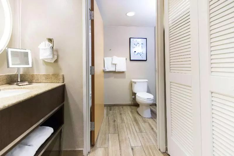 バルコニー付きスタンダードルーム, Doubletree Resort By Hilton Grand Key   Key West