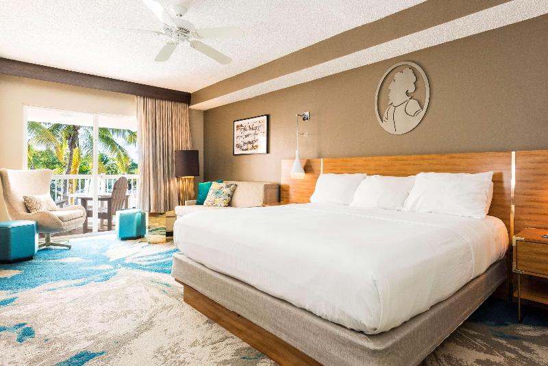 キングサイズベッドのスイートルーム, Doubletree Resort By Hilton Grand Key   Key West