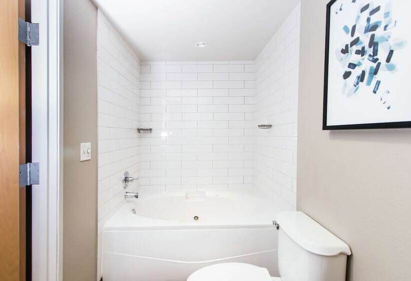 Sviitti Allasnäkymä, Doubletree Resort By Hilton Grand Key   Key West