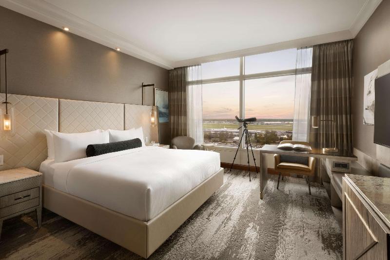 غرفة قياسية ذات إطلالة, Fairmont Vancouver Airport Interminal