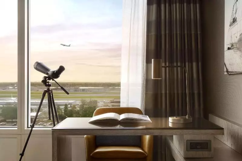 اتاق استاندارد با چشم‌انداز, Fairmont Vancouver Airport Interminal