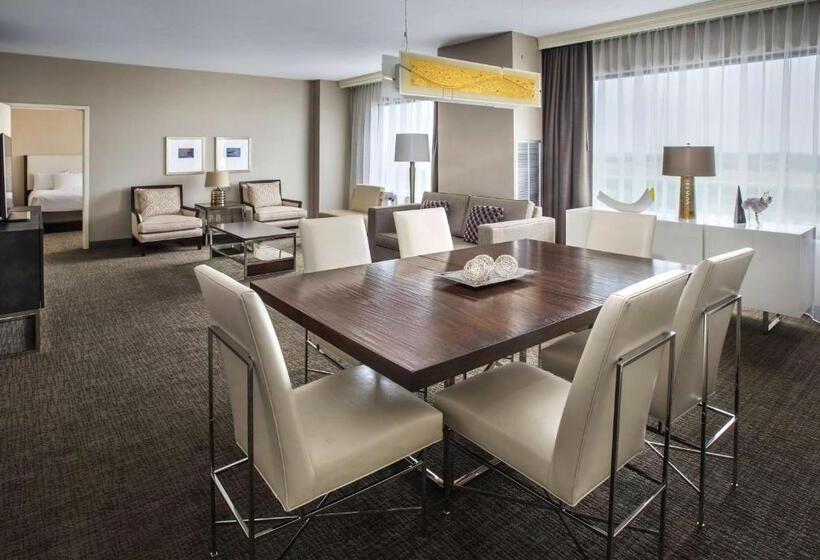 Президентский Люкс, Hyatt Regency Pittsburgh International Airport