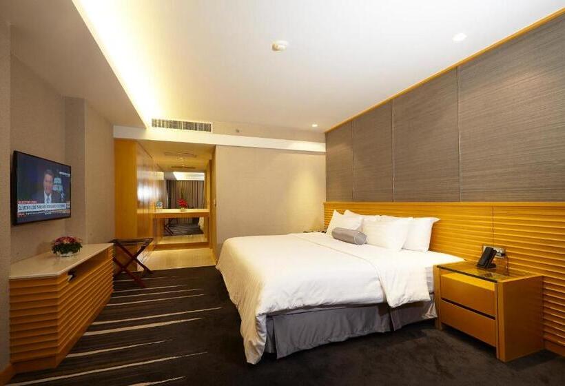 Люкс Повышенной Комфортности, Lao Plaza