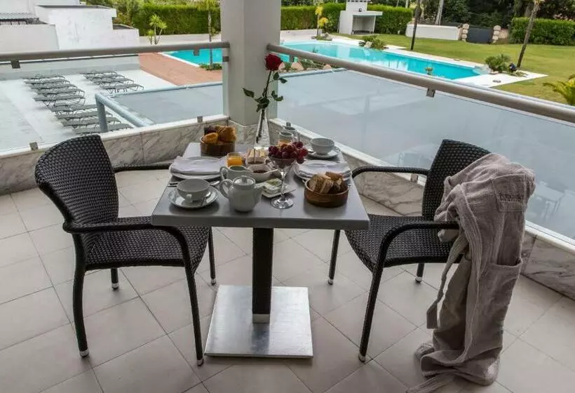 اتاق خانوادگی, Porta do Sol Conference & Spa