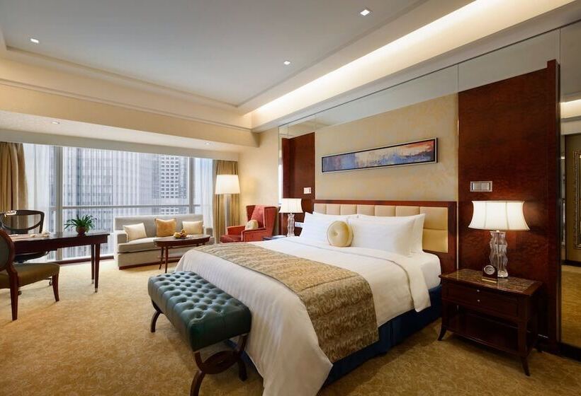 Номер Премиум, Shangri La Qingdao   May Fourth Square