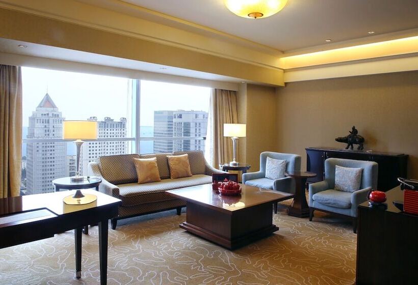 سوییت اجرایی, Shangri La Qingdao   May Fourth Square