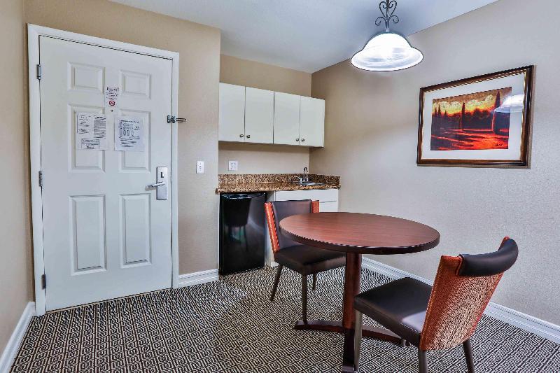 Президентский Люкс, Tuscany Suites & Casino