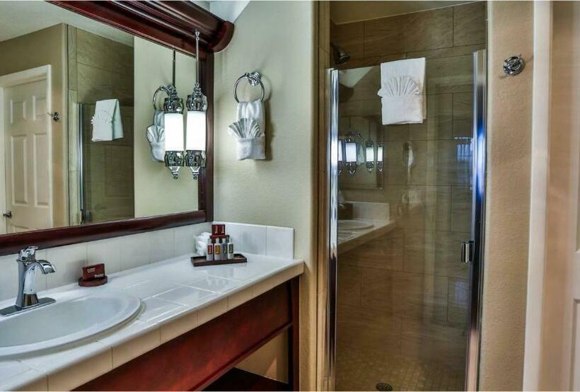 Люкс Deluxe Кровать Кинг, Tuscany Suites & Casino