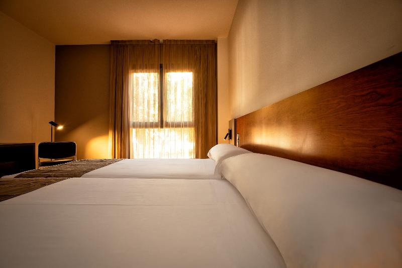 غرفة قياسية, Vertice Indalo Almeria