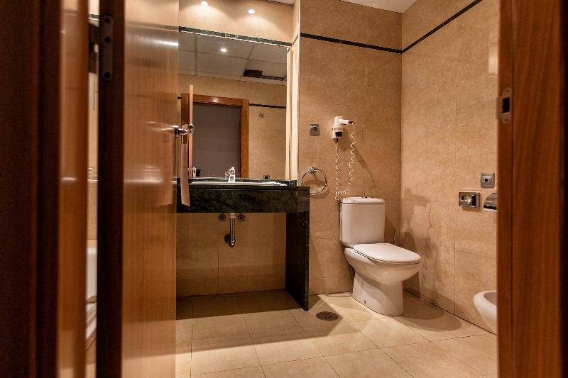 غرفة قياسية, Vertice Indalo Almeria