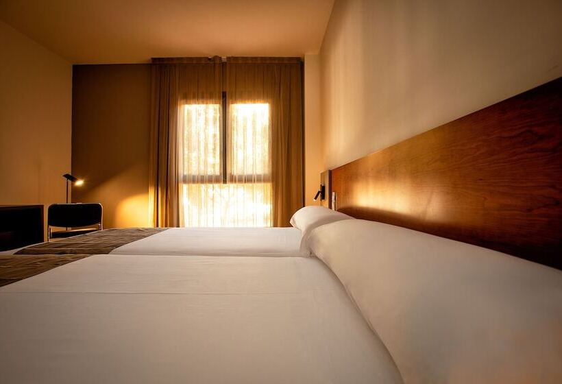 غرفة قياسية, Vertice Indalo Almeria