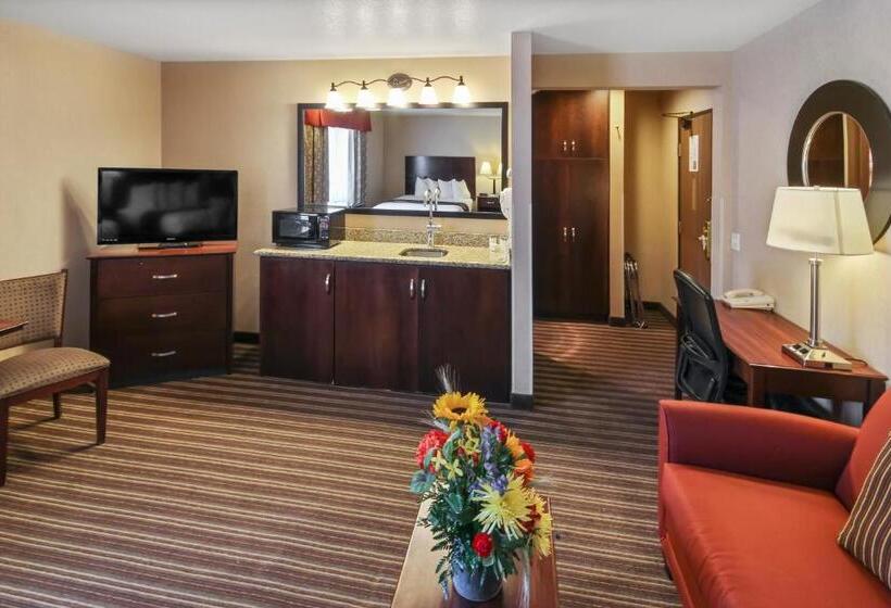 غرفة قياسية, Yellowstone West Gate