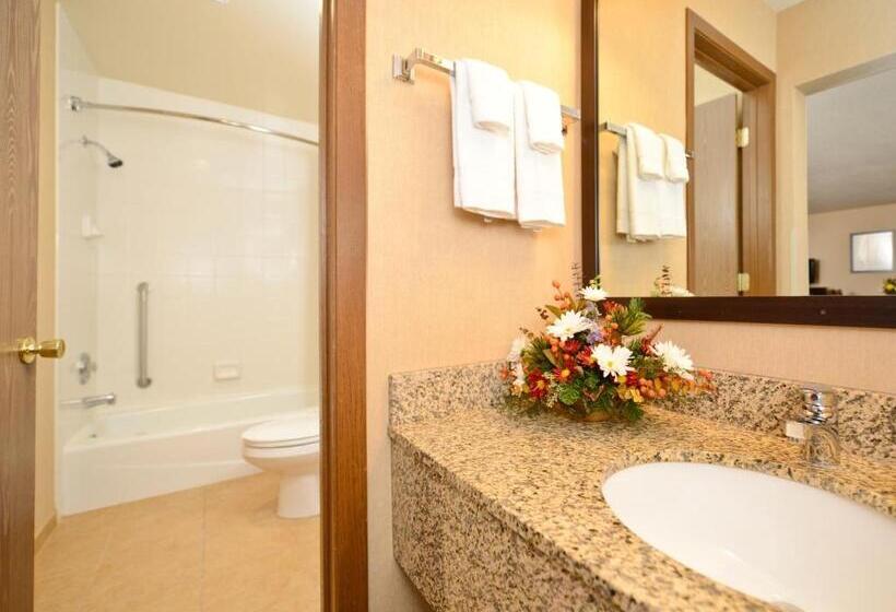 غرفة قياسية ثلاثية, Yellowstone West Gate