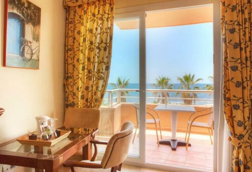 اتاق سوپریور با چشم‌انداز دریا, Sunway Playa Golf & Spa Sitges