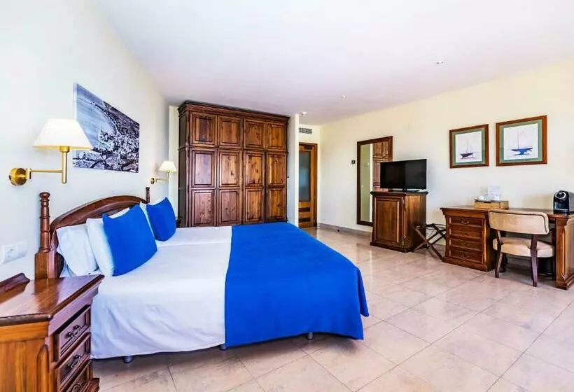اتاق سوپریور با چشم‌انداز دریا, Sunway Playa Golf & Spa Sitges