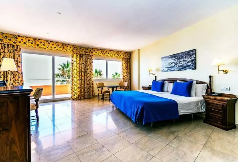 اتاق سوپریور با چشم‌انداز دریا, Sunway Playa Golf & Spa Sitges