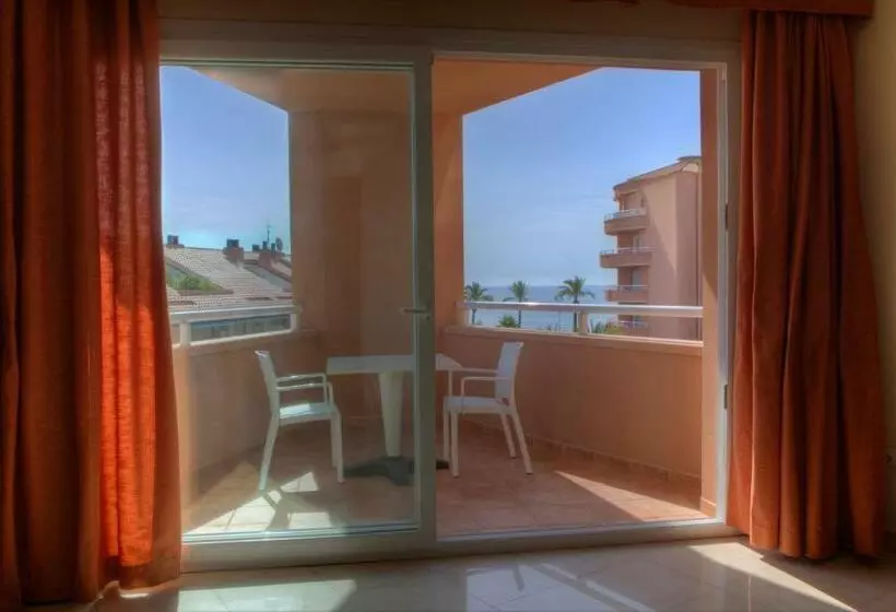 استودیو استاندارد با چشم‌انداز استخر, Sunway Playa Golf & Spa Sitges