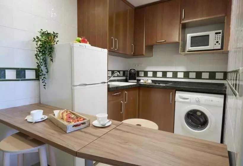 سوییت جونیور با چشم‌انداز دریا, Sunway Playa Golf & Spa Sitges