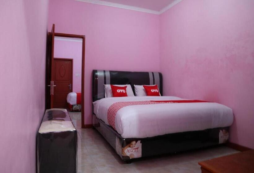 Семейный Номер Deluxe, Reddoorz Syariah At D Rizs Homestay