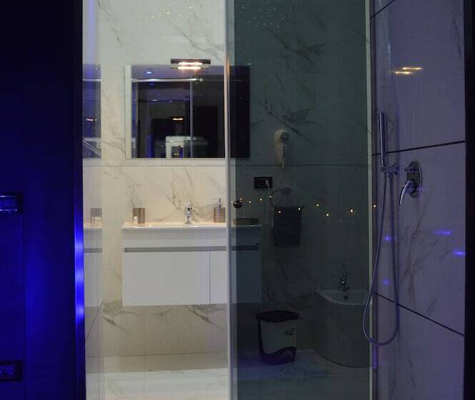 سوییت لوکس, B&b Vesuvius