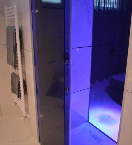 سوییت لوکس, B&b Vesuvius