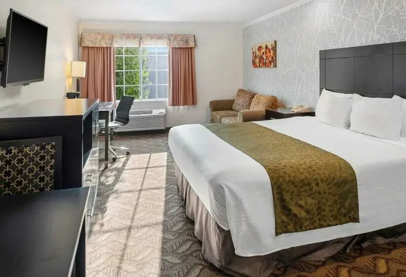 اتاق لوکس با تخت بزرگ, Glendale