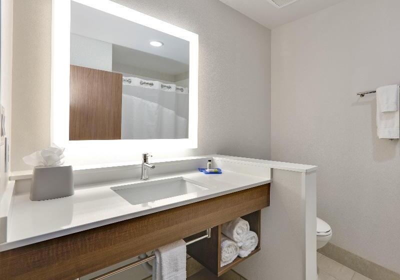 Номер Стандарт, Holiday Inn Express & Suites Fort Worth North   Northlake, An Ihg
