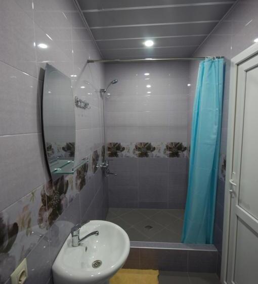 اتاق لوکس, Guest House Aisi
