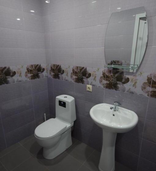 اتاق لوکس, Guest House Aisi
