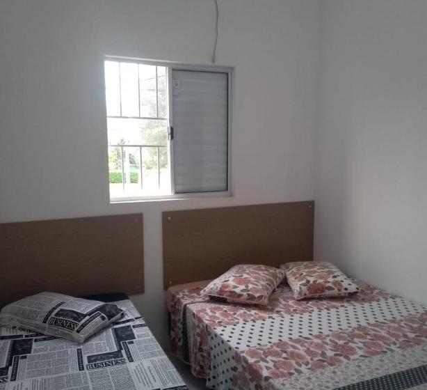 اتاق لوکس سه تخته, Pousada Dina