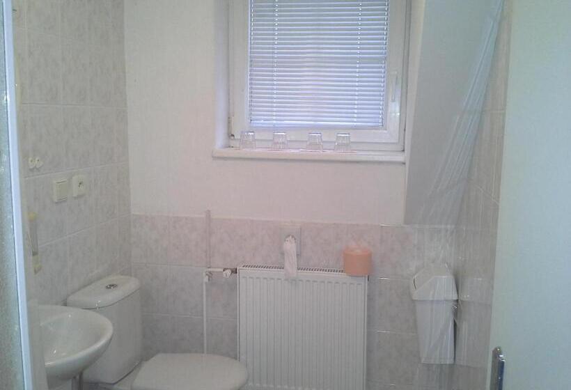 חדר סטנדרט לארבעה, Vila Patricie