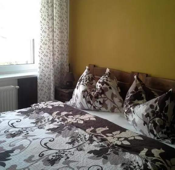 اتاق استاندارد چهار تخته, Vila Patricie