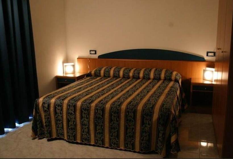 غرفة قياسية ثلاثية, Centrale