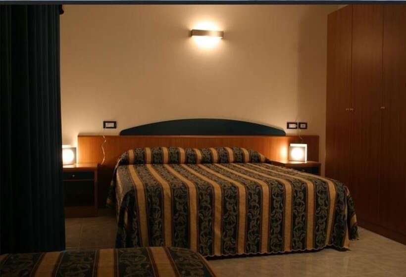 غرفة عائلية, Centrale